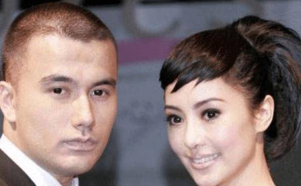 原创黄志玮以演偶像剧为主早年做过模特大赛冠军是个很帅气的演员