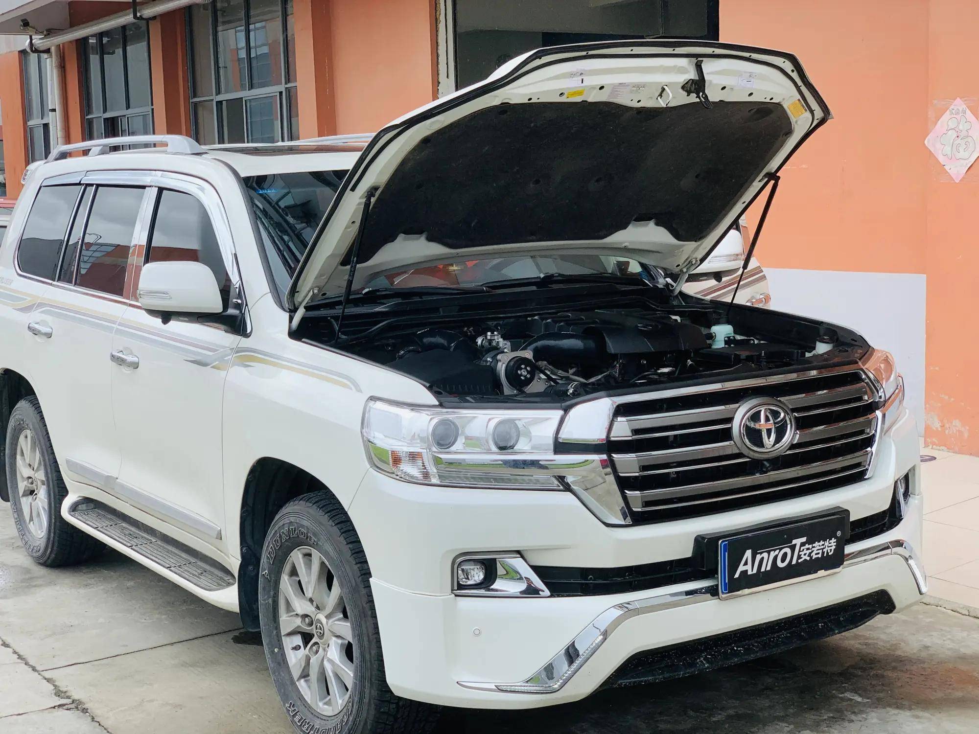 越野江湖上,关于陆巡的传言很多,例如"十万出磨合,百万无大修,一车传