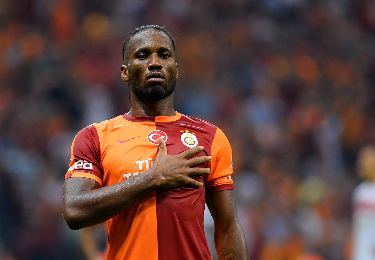 原创钢铁意志铸就传奇德罗巴逆境崛起之路一