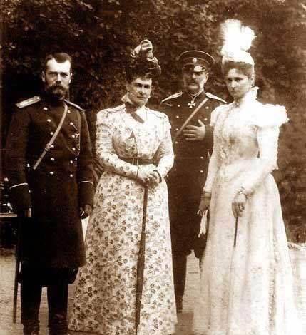 原创因为出身德国王室曾经被怀疑间谍但在国破家亡时撑起了俄国脊梁