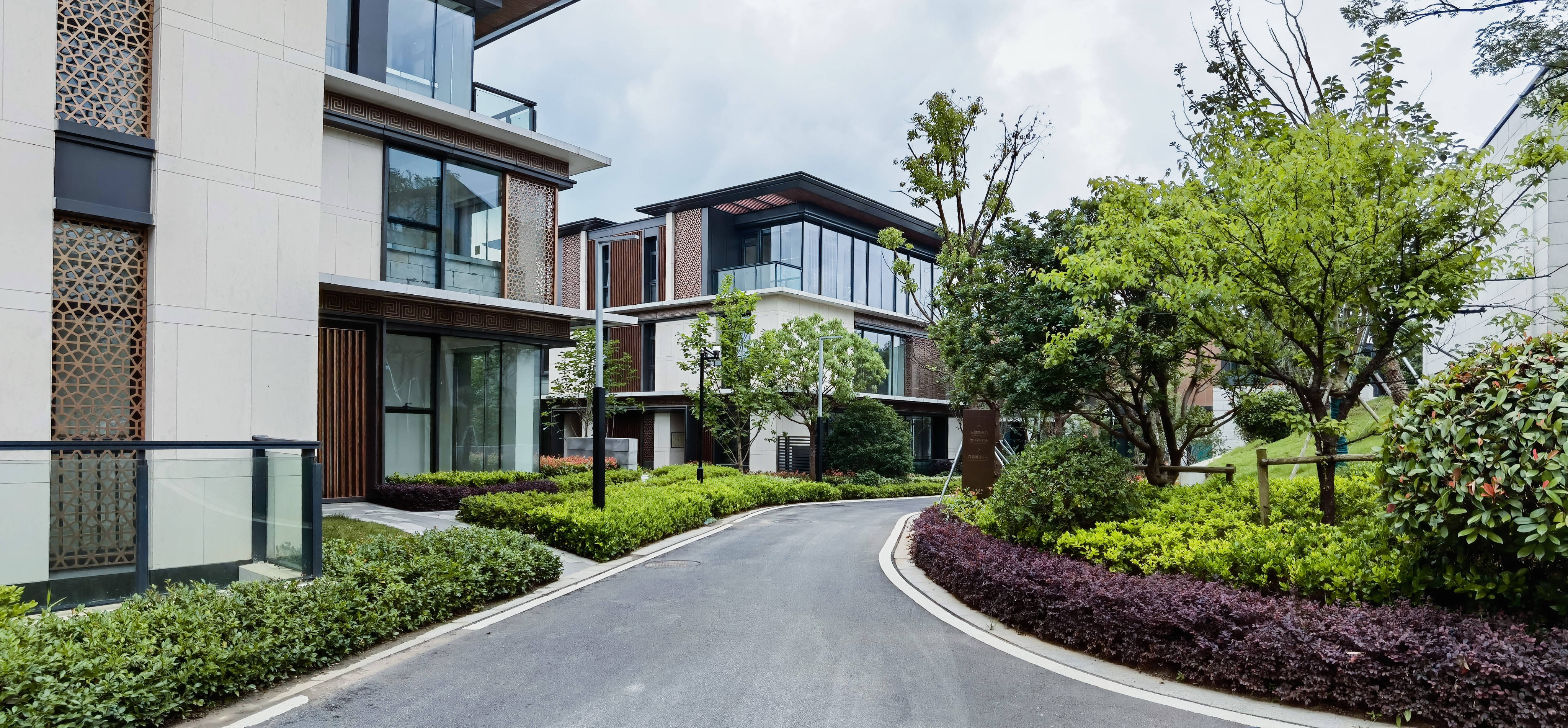 苏州金融小镇云谷售楼处电话4000005503接通后输入7878