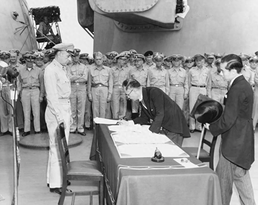 二战日本投降签字仪式图片