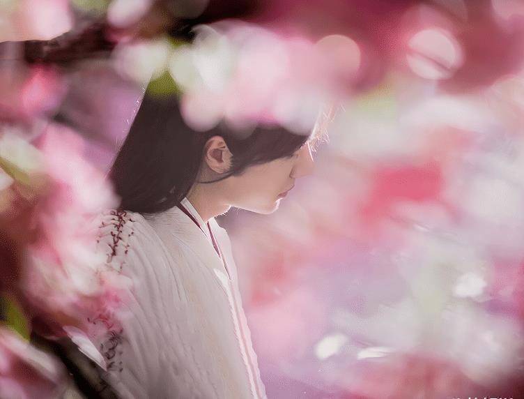 原创有翡官宣花瓣吻海报男女主角cp感好绝网友p图太搞笑了