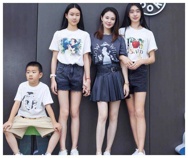 佟大为爆照全家福,三子女颜值爆表,女儿超高迷人_关悦_爱情_家庭