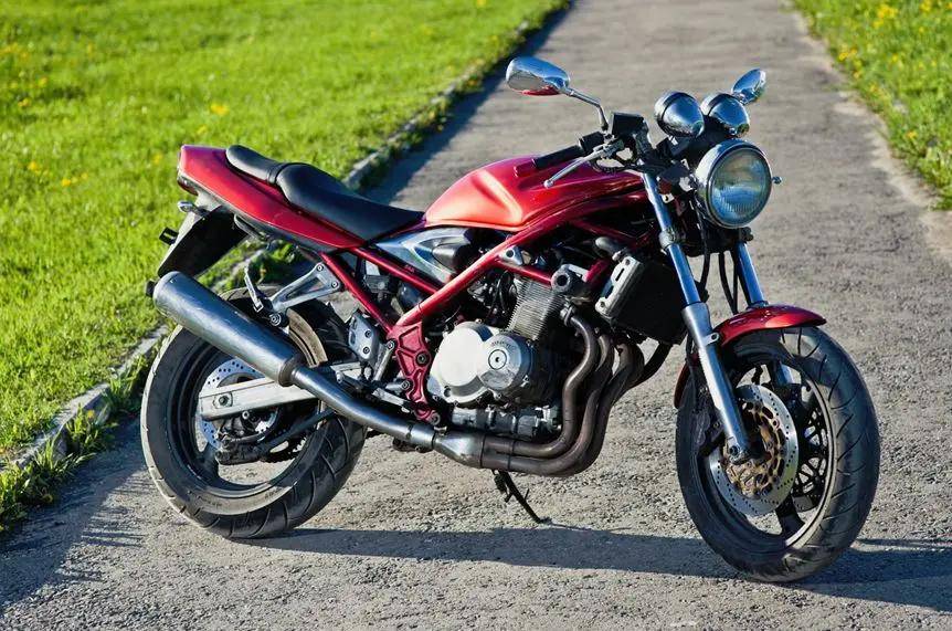 铃木盗匪1250——最后的"绿林豪杰"_搜狐汽车_搜狐网