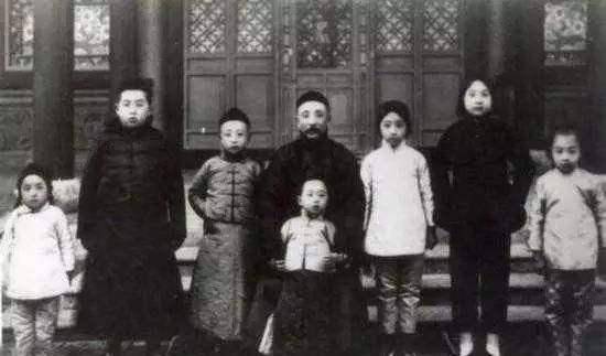 落魄时张作霖遭过哪些劫难救过他的人他报恩那害过他的人呢