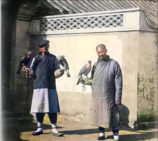 原创晚清何模样清兵装备m1873步枪慈禧颐和园赏雪8岁女孩做母亲