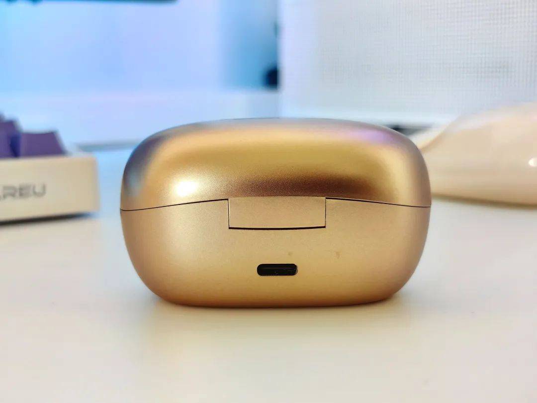 它是我听过音质最好耳机,双飞燕Biosong生物丽声蓝牙耳机