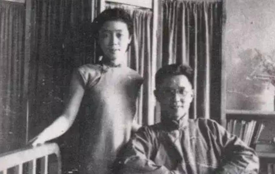 原创苦追校花妻子结婚后却移情别恋曹禺和郑秀婚姻错爱一生