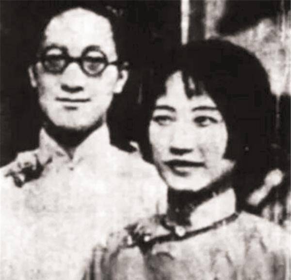 在离开清华时,他给同学顾毓琇的信中这样写道:"人生是奋斗的,而清华