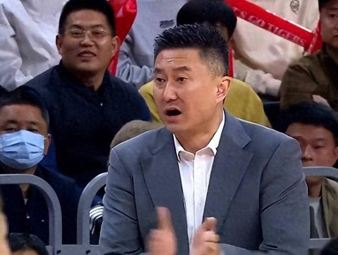 原创杜锋教练重拾夺冠赛季策略借助大尺寸和加速提升流畅性