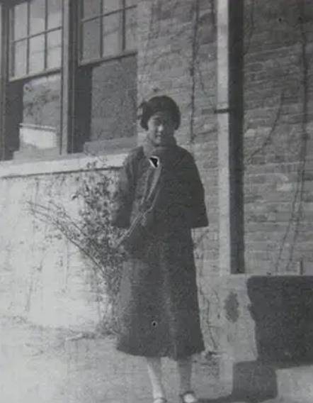 赵萝蕤丈夫自杀后受打击精神分裂晚年登上纽约时报头版