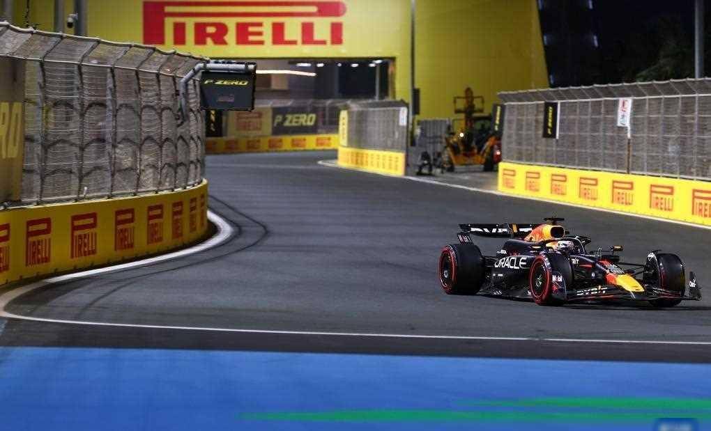 f1沙特大奖赛排位赛维斯塔潘获得杆位