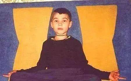 谁还能记得当年火爆一时的火星男孩以及他关于地球灭亡的预言