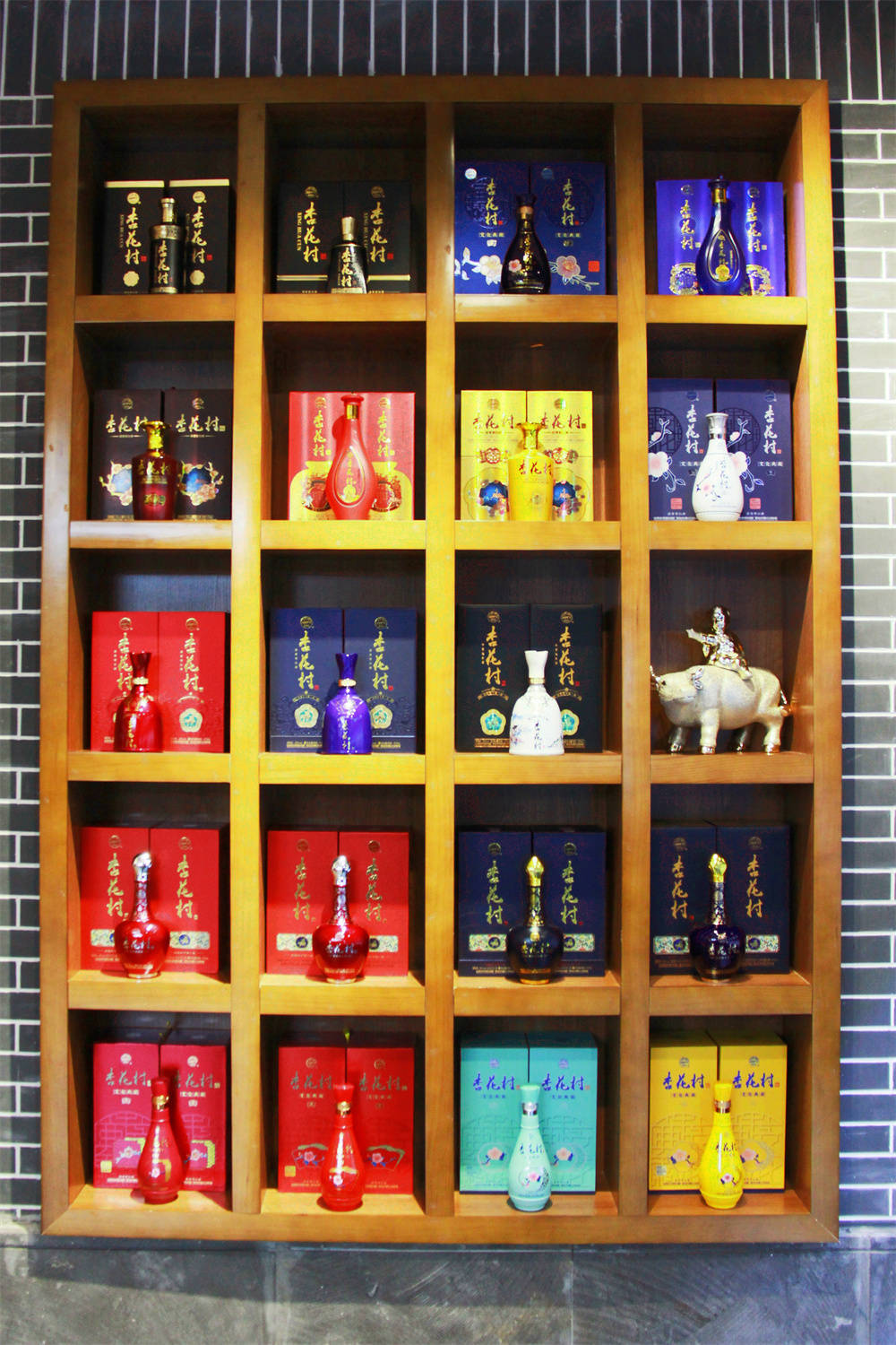 新消费走访汾酒看发展之二丨杏花村的新使命