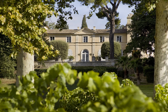 11月25日签署的一份文件,在当时被称为grange de beauvenir的乡间别墅