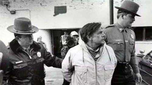 原创轰动美国的碎木机杀人案华人神探李昌钰是如何成功破案的