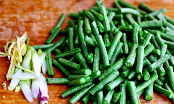 这小海鲜仅5元钱一斤春天正肥美和豆角一起炒鲜掉眉毛