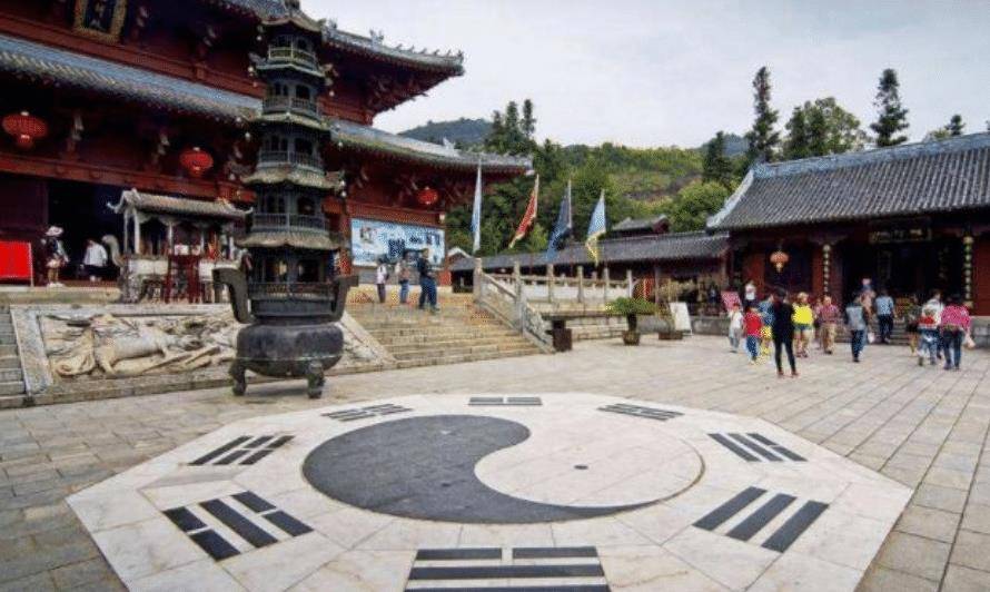 原创女道姑群殴和尚朱元璋在寺院住了一晚怒吼这群和尚罪该万死