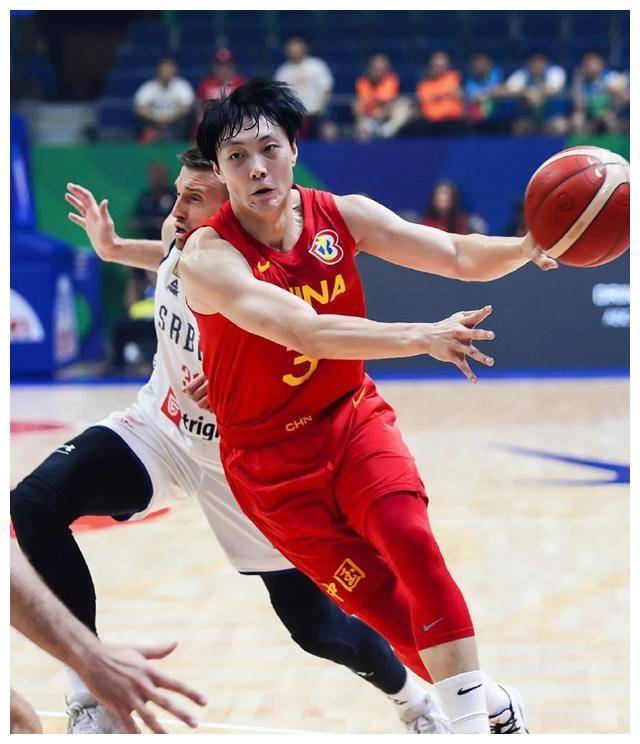 原创中国男篮惊现状元明星赵睿杜峰弟子领衔实力强劲