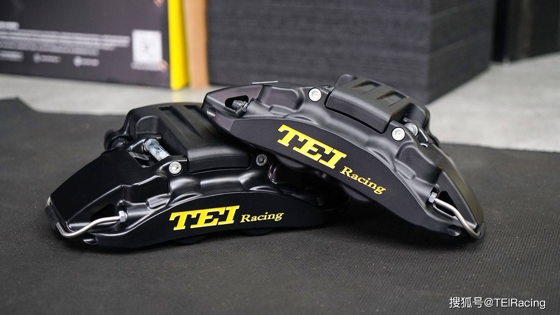 改装案例丨本田十代思域升级p4-explore机电一体四活塞卡钳套件_搜狐