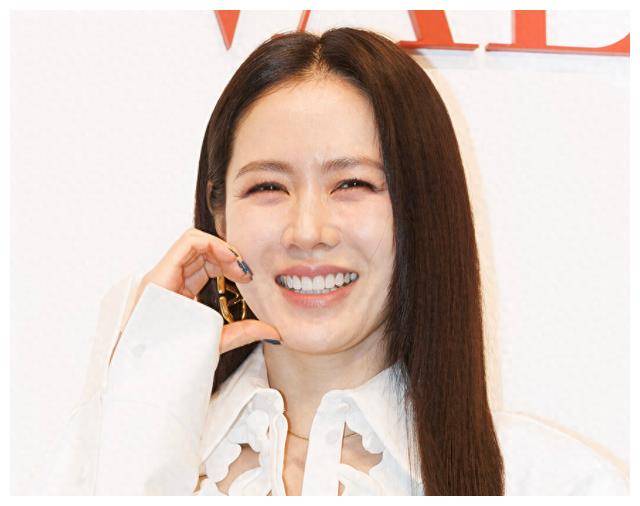 42岁孙艺珍脸垮了生图暴露真实状态高龄产子1年多还没恢复