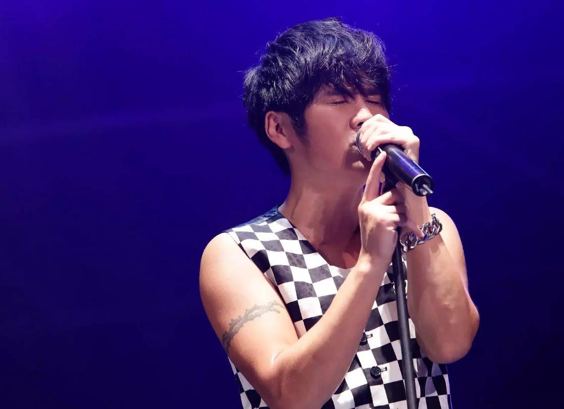 原创似醉如痴烂醉如泥这8位明星喝酒后出尽了洋相真荒唐