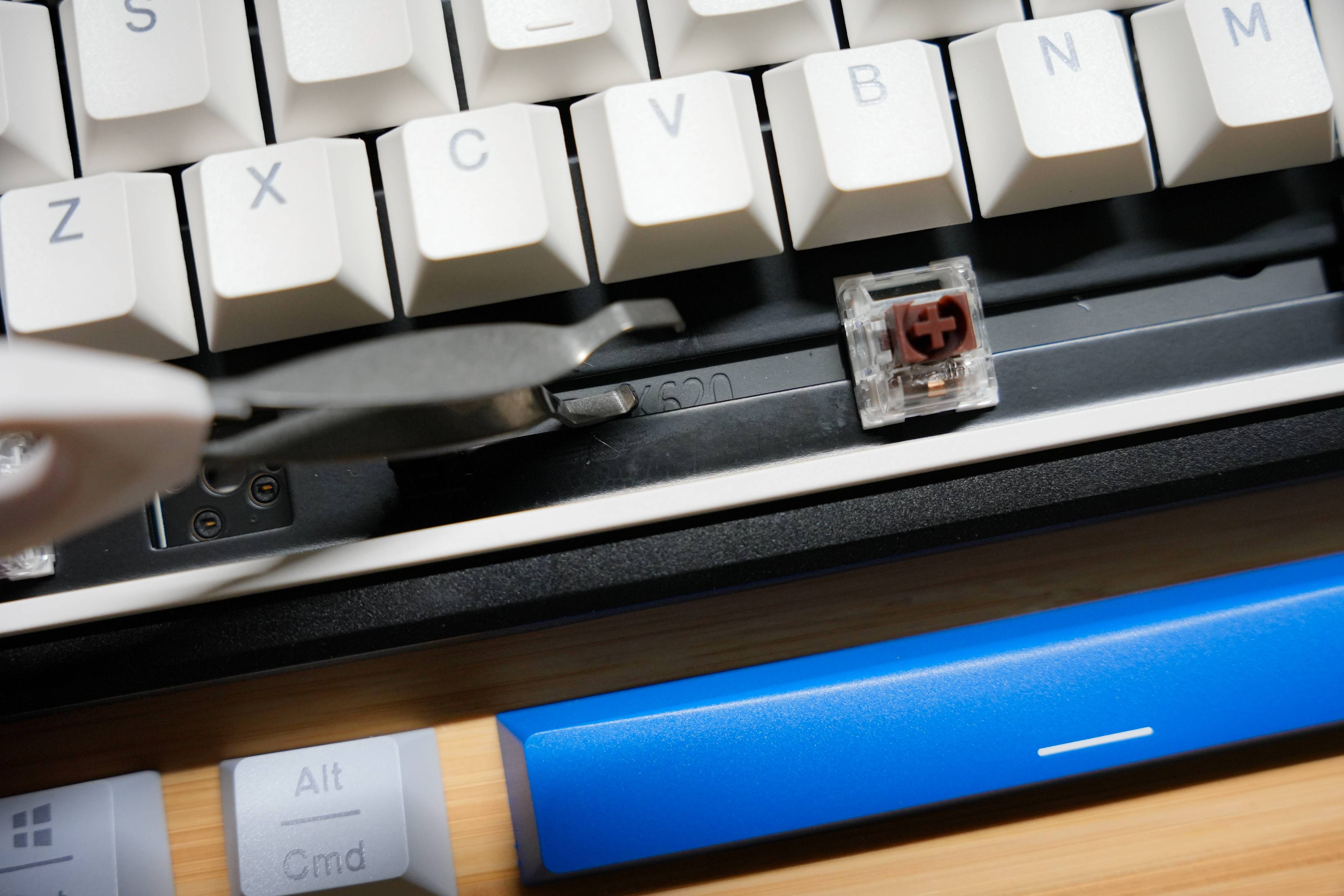 续航和颜值并存杜伽k620w回声茶轴无光版三模键盘使用体验