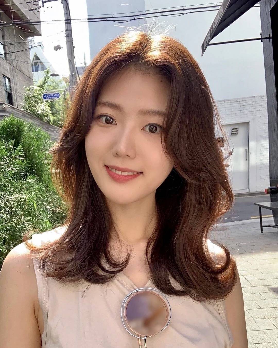 2024年流行发型大揭秘优雅魅力任你挑选