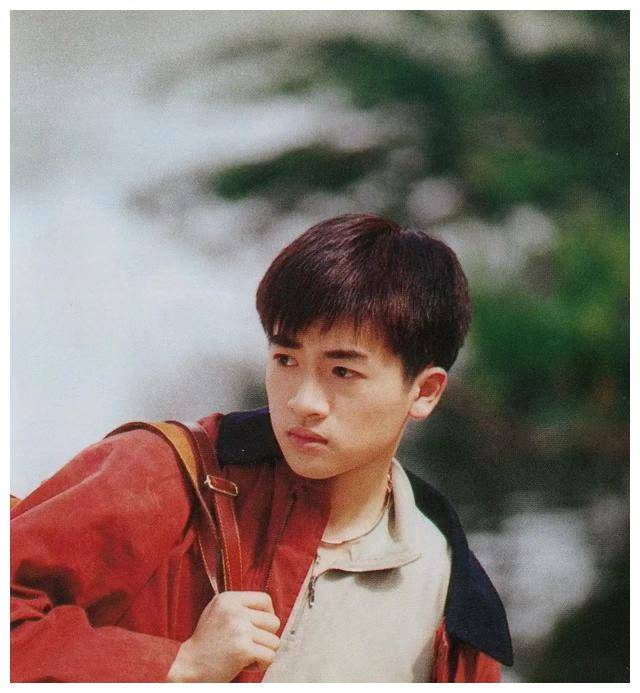 怎么能不提苏有朋的帅气代表作呢?