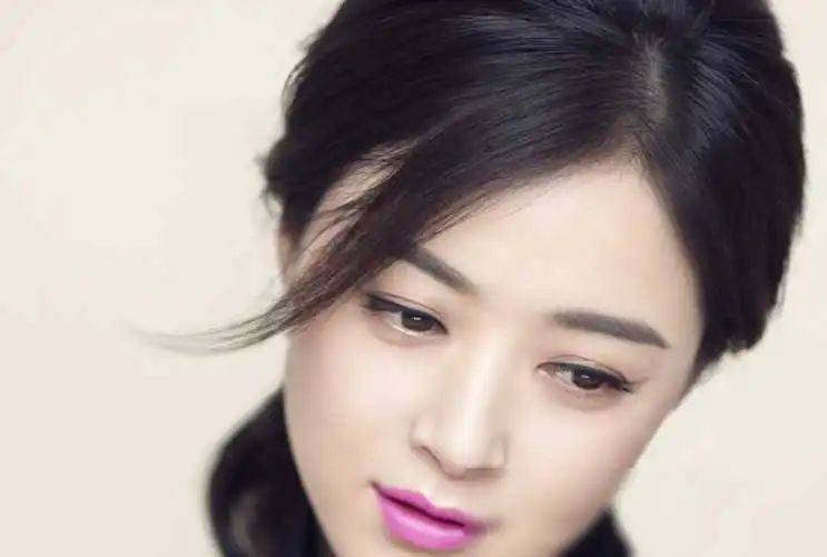 姐弟恋失败后蒋欣选择了大哥哥一张照片揭露了事情的真相