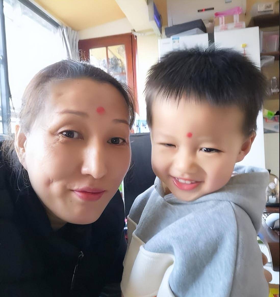 原创她曾是体育奥运冠军退役后开饭店纹起大花臂直到40岁才生子