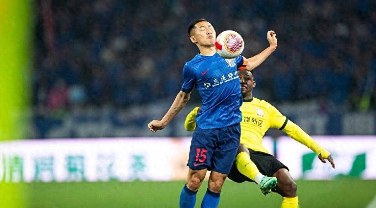 上海申花2-0青岛,国足队长吴曦贡献良多,归化球员阿兰表现优_上海申花