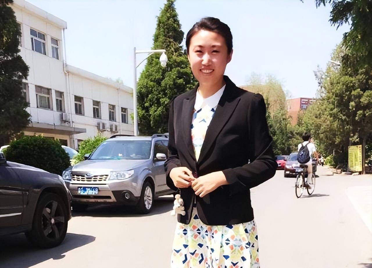 原创她19岁战胜张怡宁26岁被开除如今进军金融娱乐圈变女神