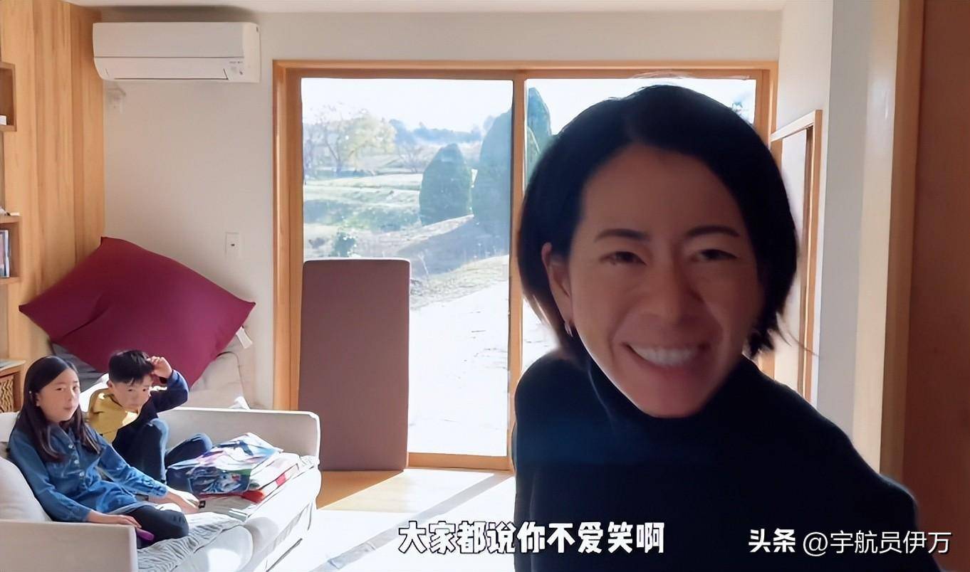 就会把家里好吃的都留给阿杰,阿杰也非常感谢妻子的体谅,回去晚了会