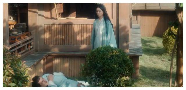 与凤行前瞻从凡间行云处处刁难沈离就知道他已经爱上她了