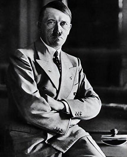 原创2017年128岁老人自称希特勒躲藏72年不想躲了还拿出75件物证