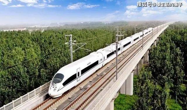 安徽这座高铁站很偏僻从市区打的要70元都要到隔壁市了