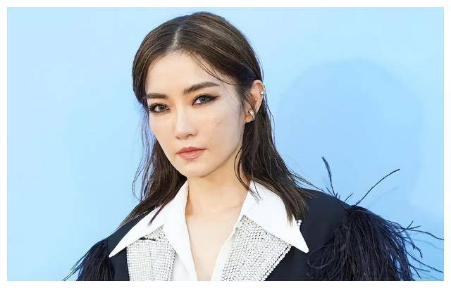 第2季的张柏芝,容祖儿,第3季的胡杏儿,钟欣潼,薛凯琪,第4季的蔡少芬