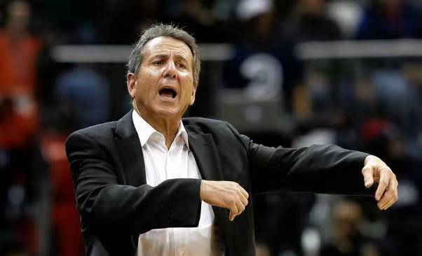 第八老鹰老板太阳的老板是伊士比亚,他在22年收购了太阳,当时斥资40亿