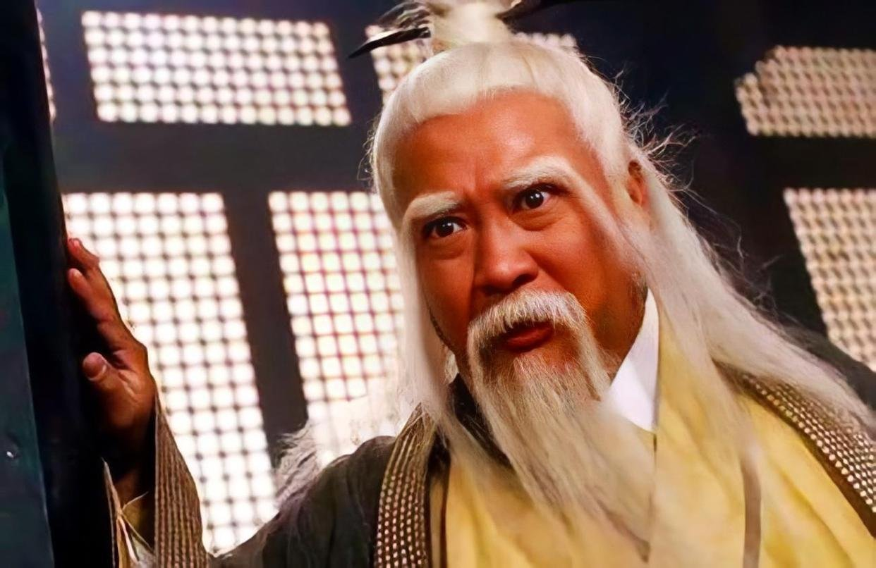 原创她是倚天第一高手貌若天仙男主也怦然心动她却沦为渣男玩物