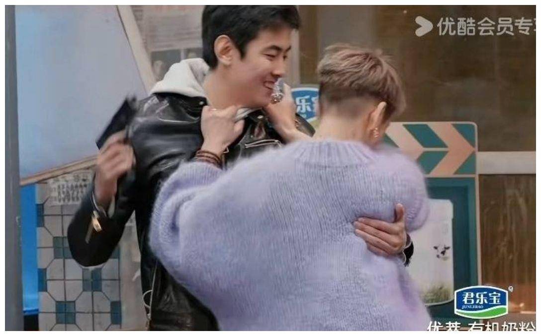 无限超越班纪凌尘抱着宁静不放还笑场逞英雄pk输了气炸朱梓骁