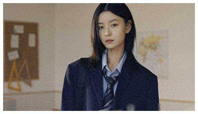 孙美林演过《这么多年》里的于丝丝,《照明商店》里的刘雨珊,以及