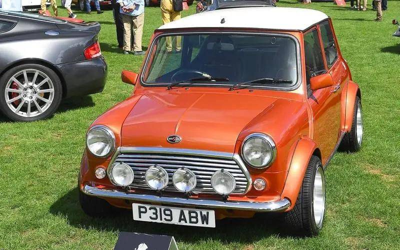 你猜,前捷豹设计总监最喜欢自己的哪辆汽车收藏品_搜狐汽车_搜狐网