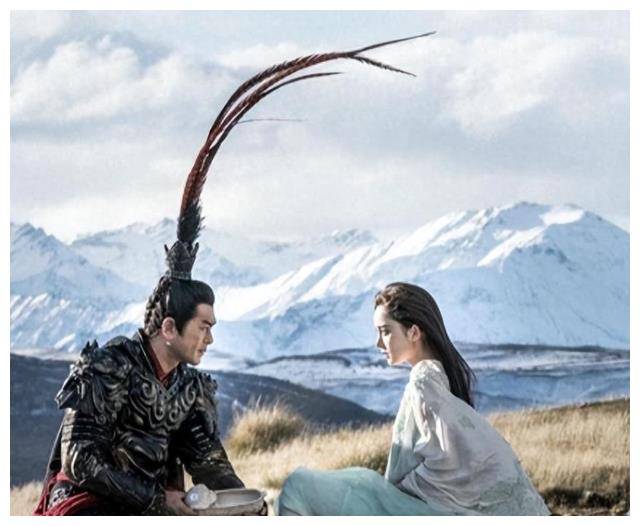 四大版本的"吕布":前三位搞笑角度,最终他成为经典!_角色_何润东_方式