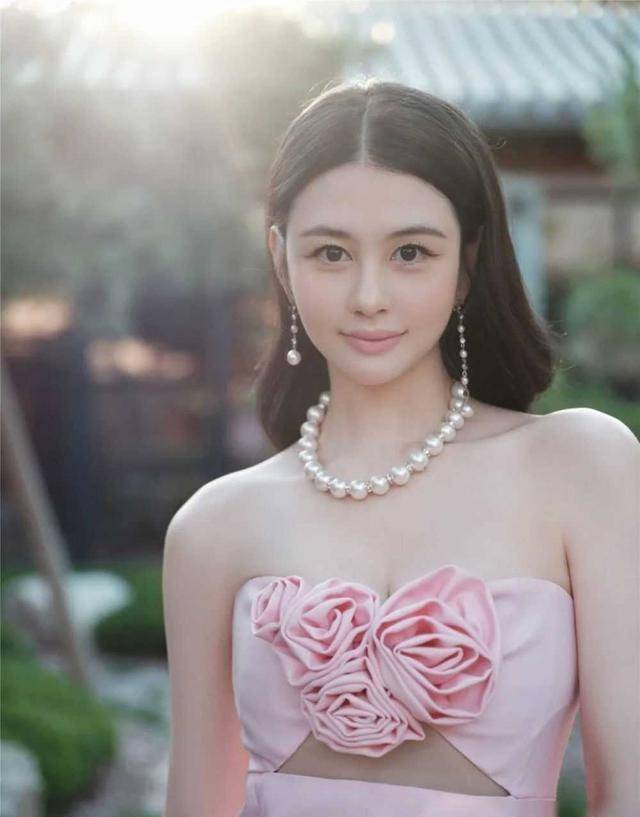 邱淑贞女儿沈月惊艳亮相美貌身材媲美妈妈引网友惊叹基因之强