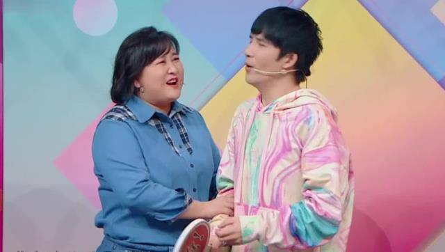 贾玲被曝隐婚多年是圈中好友暴瘦的贾玲爱情事业双丰收