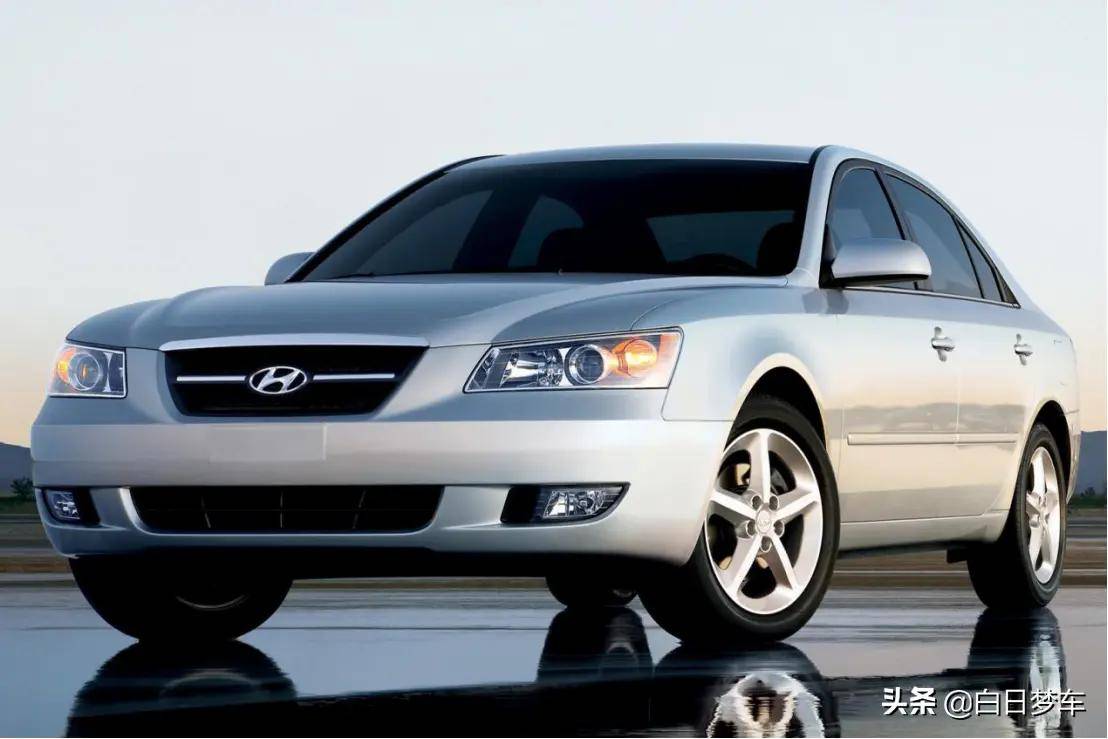 3l v6发动机版本更是将最大马力提升到了237匹,够用已经不足以形容他