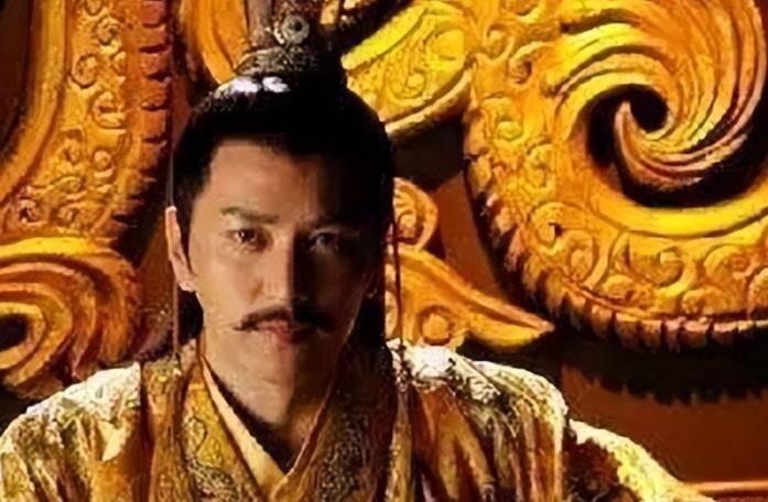 皇帝准备杀掉将军将军得知后对心腹说皇上让我把你们都杀了