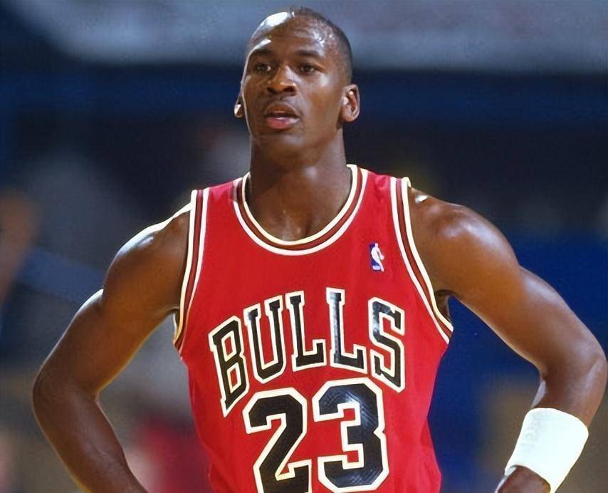 乔丹生涯15个赛季10次拿到得分王那5个赛季都输给了谁真巨星
